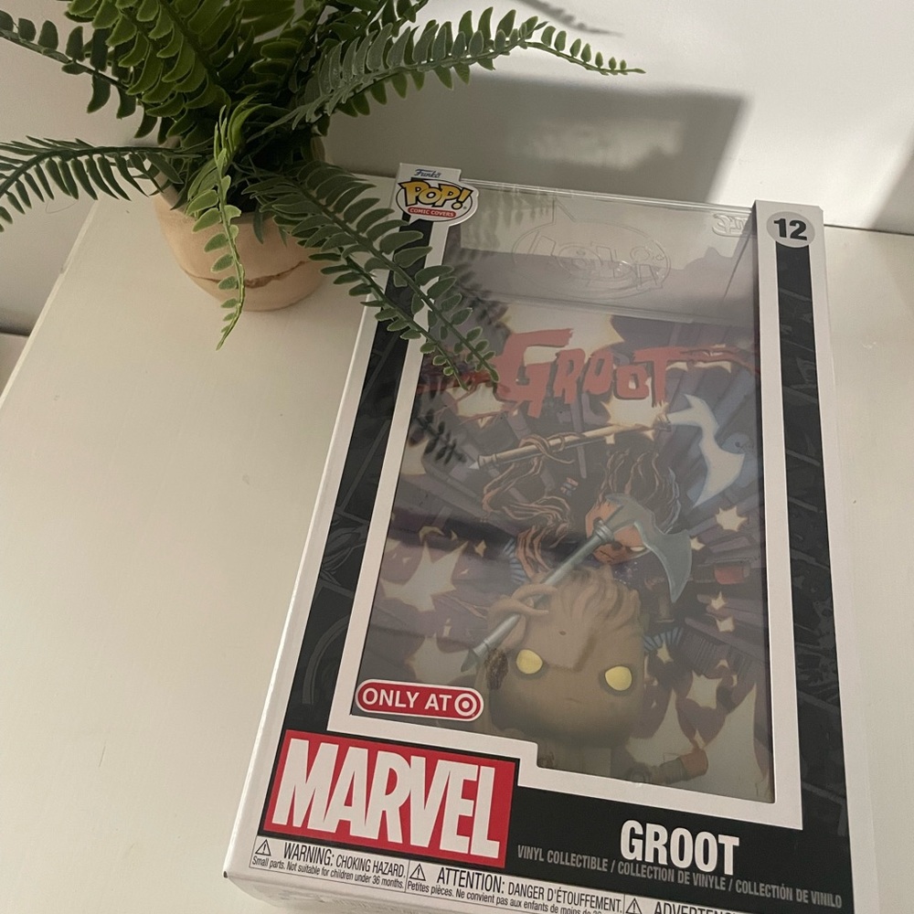 NIB GROOT Comic Covers Funko Pop